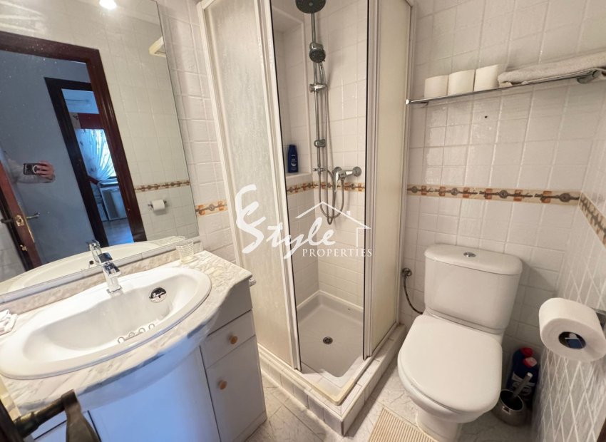 Resale - Villa - Cabo Roig