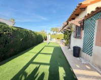 Resale - Villa - Cabo Roig