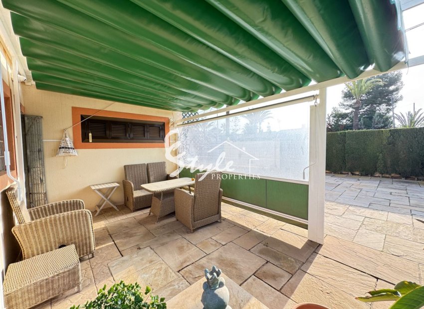 Resale - Villa - Cabo Roig