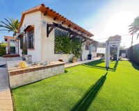 Resale - Villa - Cabo Roig