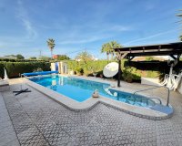 Resale - Villa - Cabo Roig