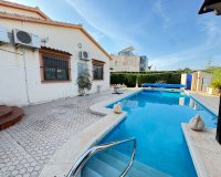 Resale - Villa - Cabo Roig