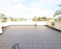 Resale - Villa - Cabo Roig