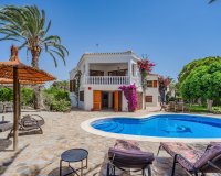 Resale - Villa - Cabo Roig