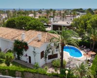 Resale - Villa - Cabo Roig