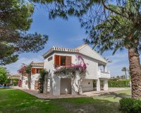 Resale - Villa - Cabo Roig