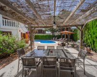 Resale - Villa - Cabo Roig