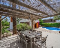 Resale - Villa - Cabo Roig