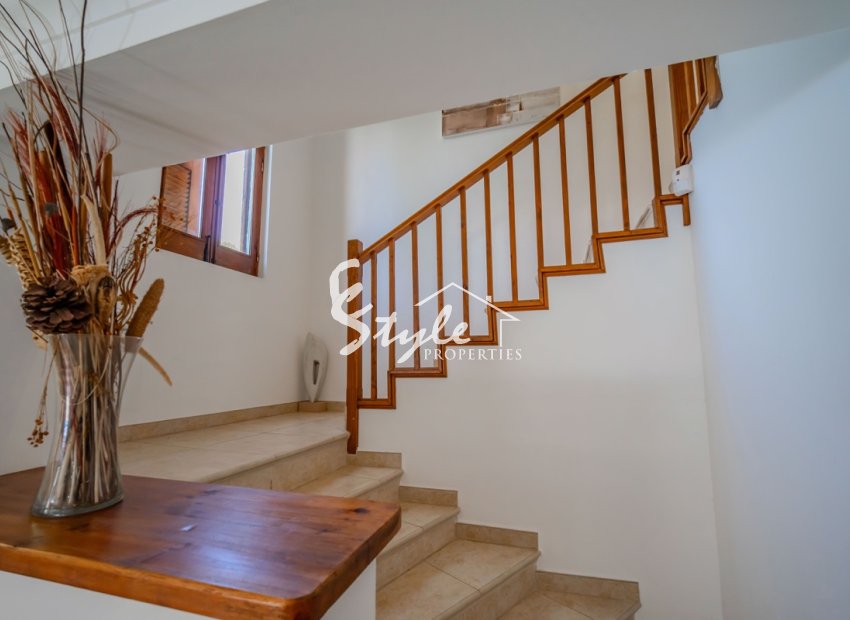 Resale - Villa - Cabo Roig