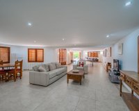 Resale - Villa - Cabo Roig