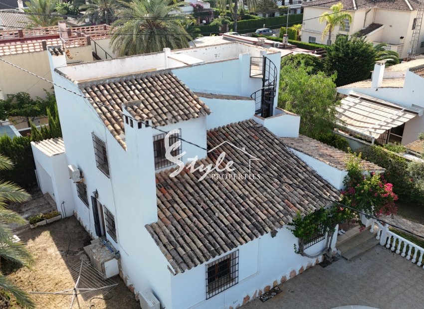Resale - Villa - Cabo Roig