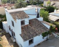 Resale - Villa - Cabo Roig