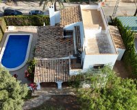 Resale - Villa - Cabo Roig