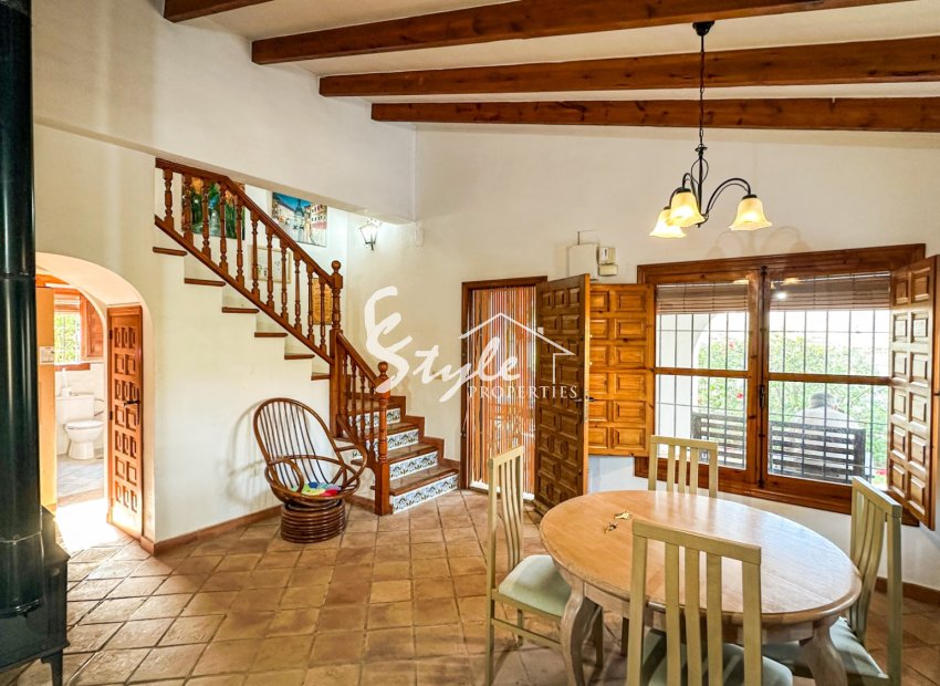 Resale - Villa - Cabo Roig