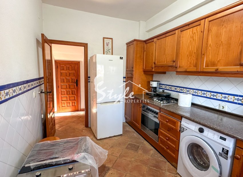 Resale - Villa - Cabo Roig