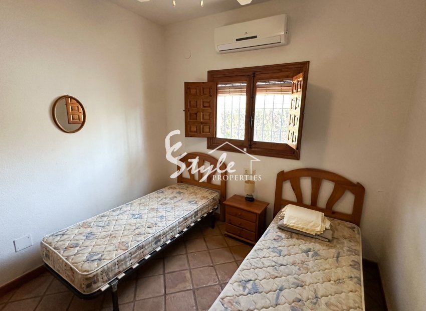 Resale - Villa - Cabo Roig