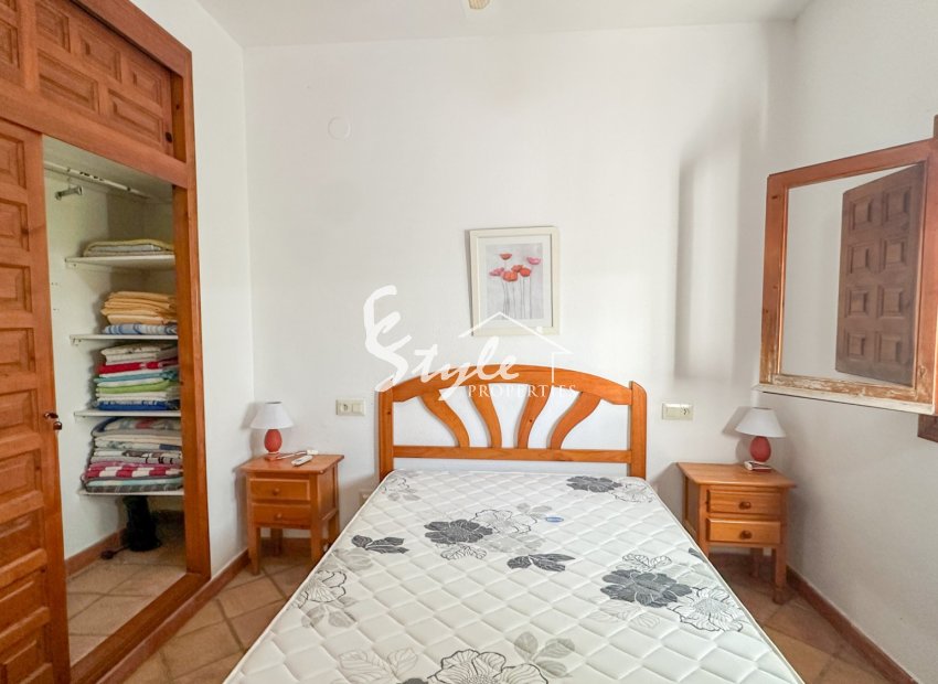 Resale - Villa - Cabo Roig