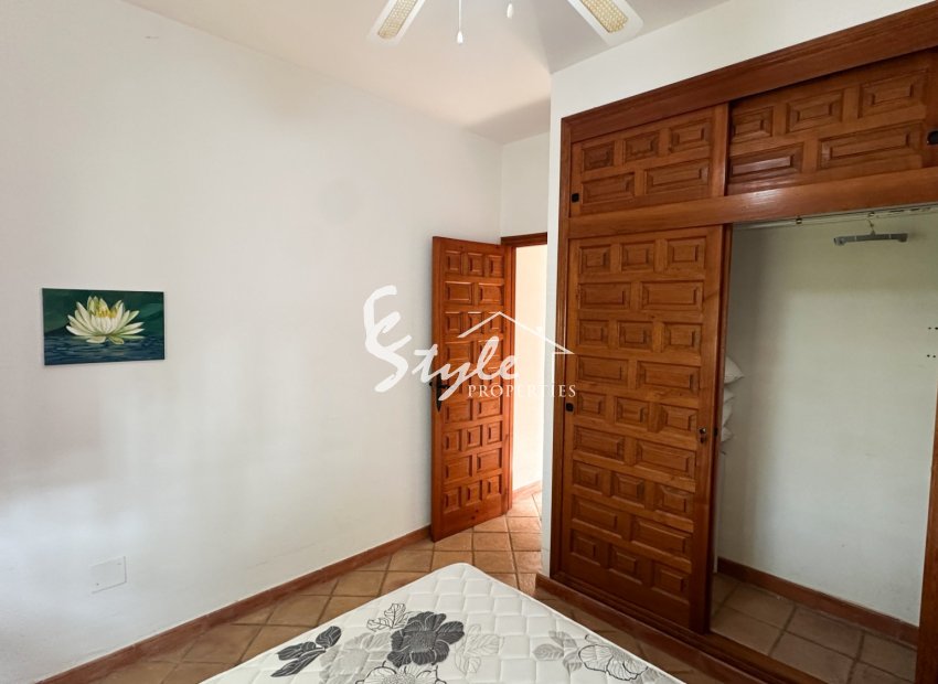 Resale - Villa - Cabo Roig