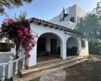 Resale - Villa - Cabo Roig