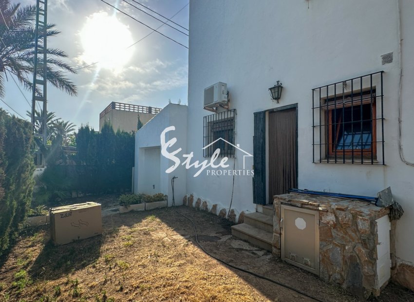 Resale - Villa - Cabo Roig