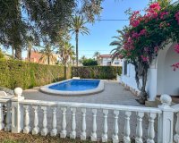 Resale - Villa - Cabo Roig