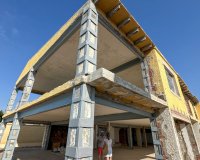 Resale - Villa - Cabo Roig