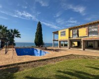 Resale - Villa - Cabo Roig