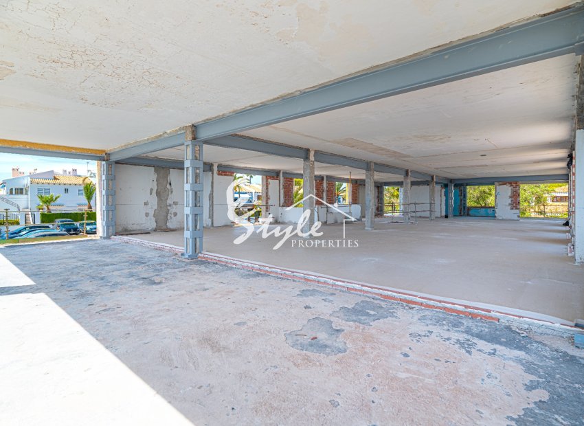 Resale - Villa - Cabo Roig