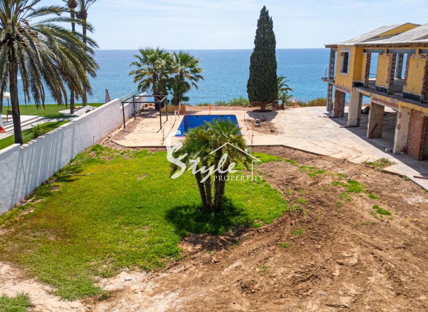 Resale - Villa - Cabo Roig