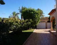 Resale - Villa - Cabo Roig