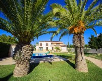 Resale - Villa - Cabo Roig