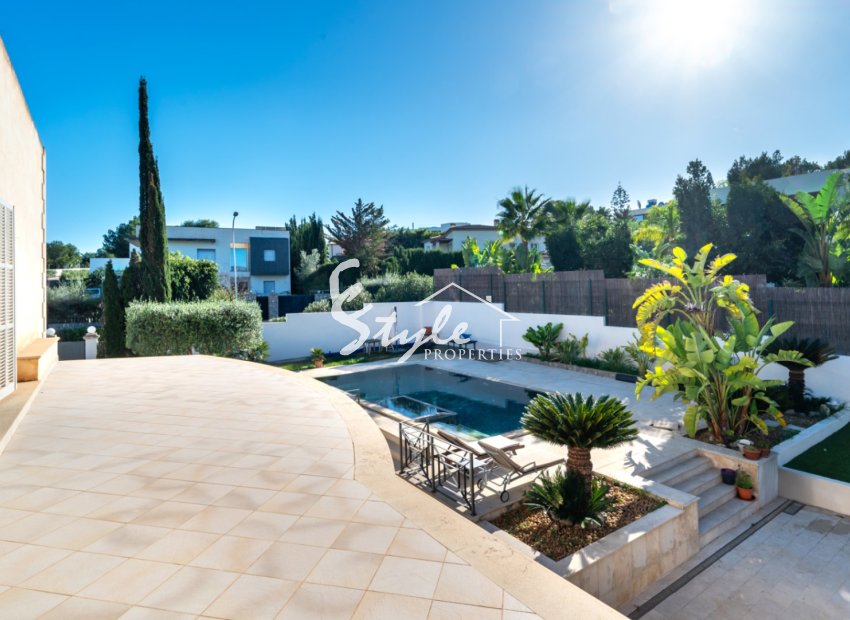 Resale - Villa - Calviá - Mallorca