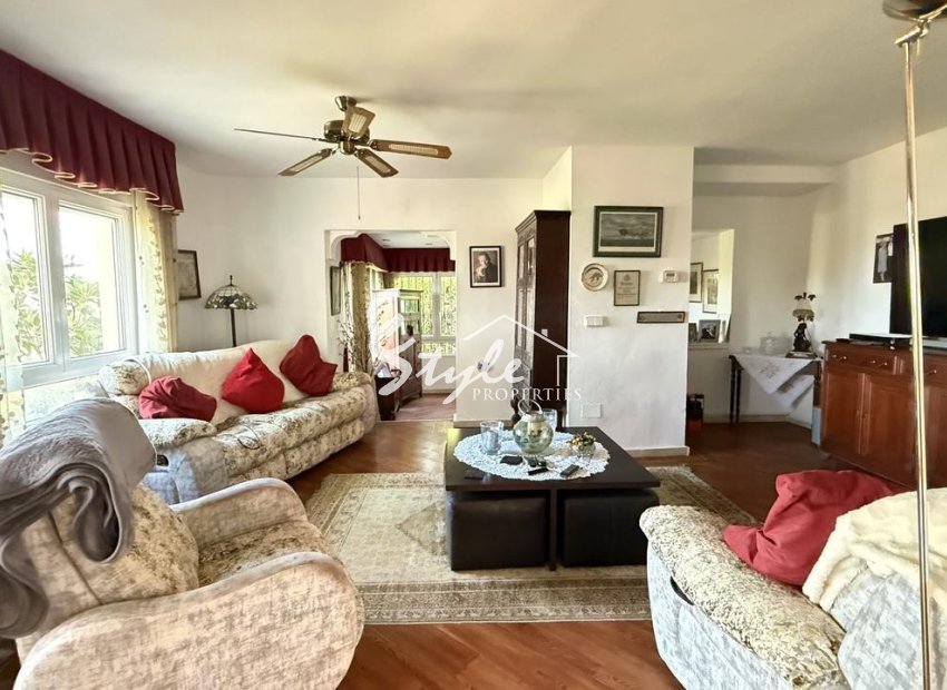 Resale - Villa - Campoamor - Las Ramblas Golf
