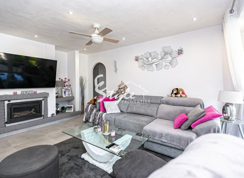 Resale - Villa - Campoamor - Lomas de Don Juan