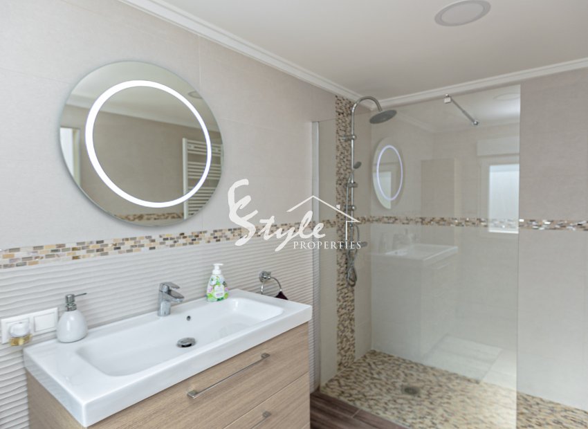 Resale - Villa - Campoamor - Lomas de Don Juan