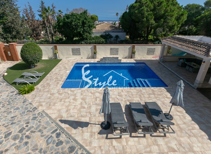 Resale - Villa - Campoamor - Lomas de Don Juan