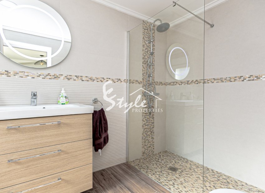 Resale - Villa - Campoamor - Lomas de Don Juan