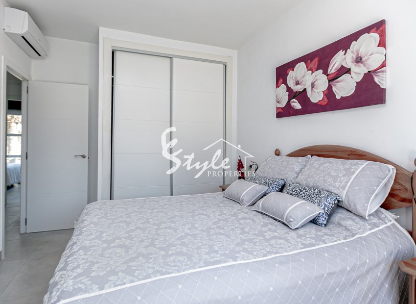 Resale - Villa - Campoamor - Lomas de Don Juan