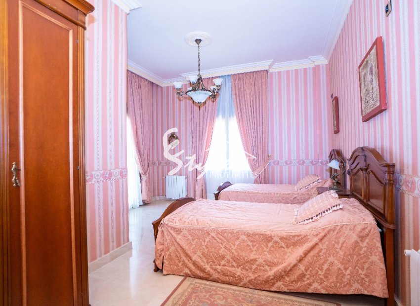 Resale - Villa - Campoamor