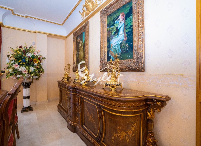 Resale - Villa - Campoamor