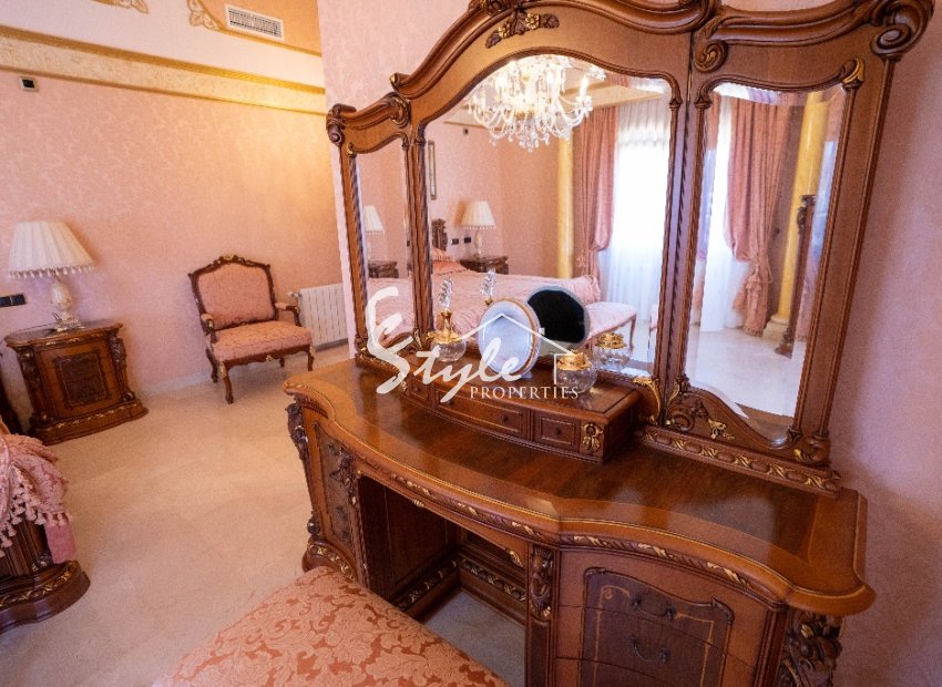 Resale - Villa - Campoamor