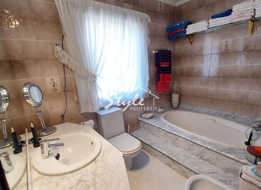 Resale - Villa - Campoamor