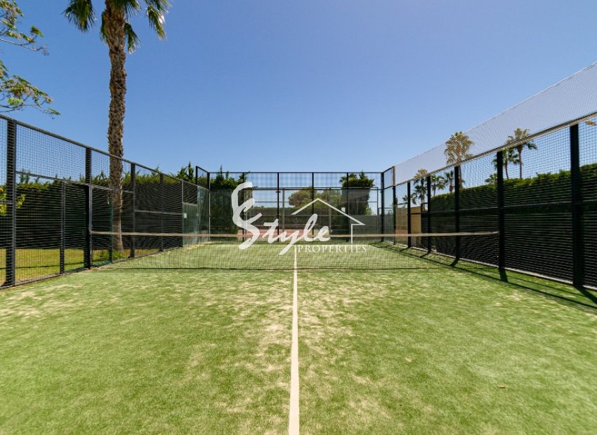 Resale - Villa - Campoamor