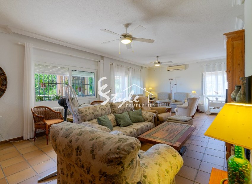 Resale - Villa - Campoamor