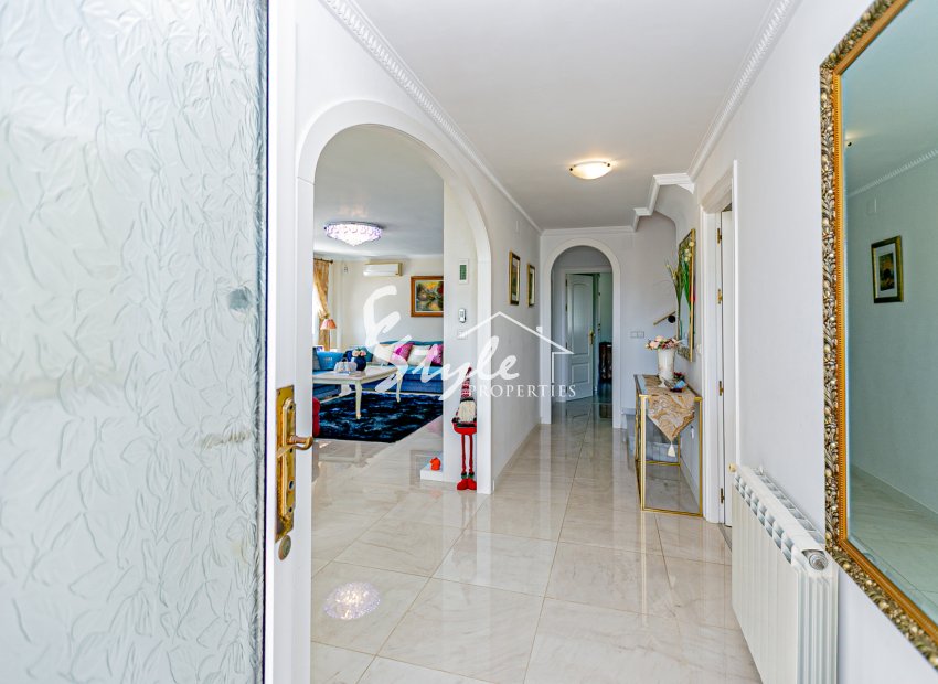 Resale - Villa - Campoamor