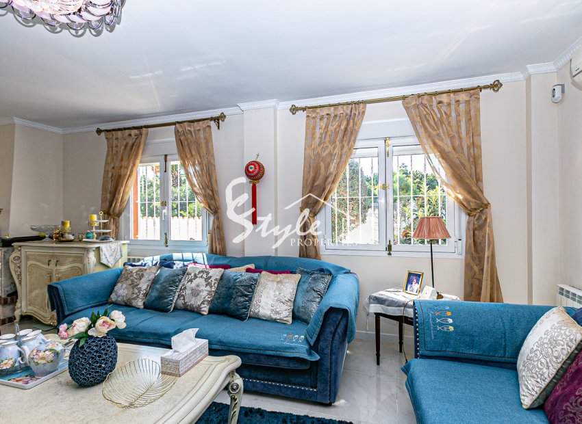 Resale - Villa - Campoamor