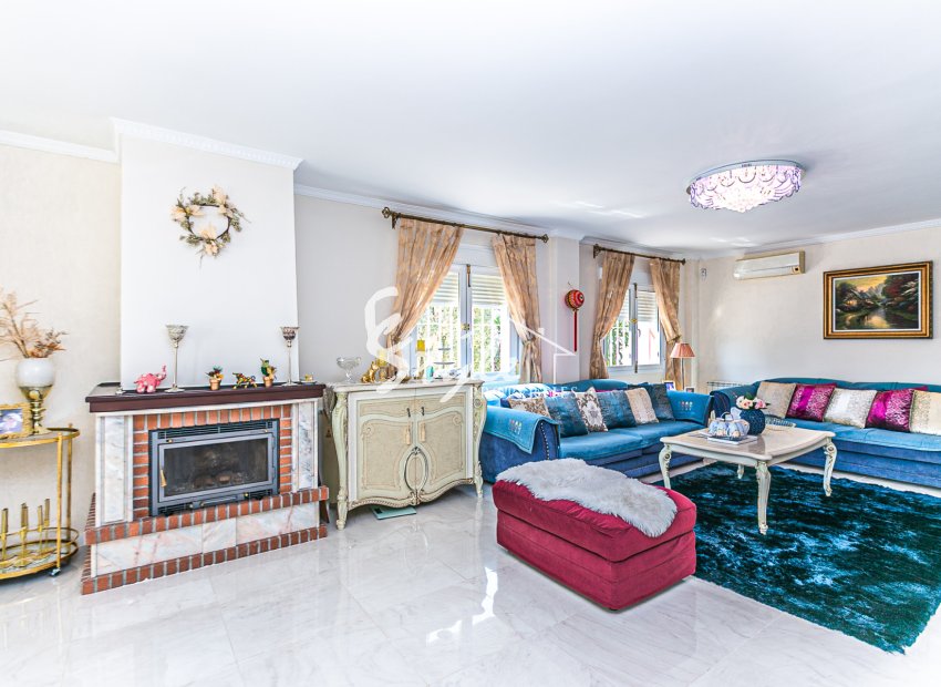 Resale - Villa - Campoamor