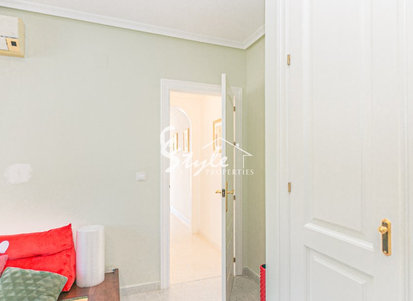 Resale - Villa - Campoamor
