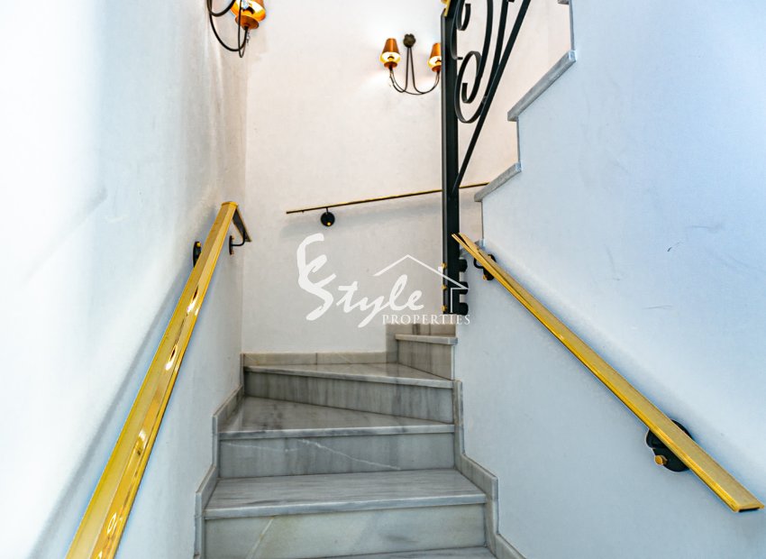 Resale - Villa - Campoamor