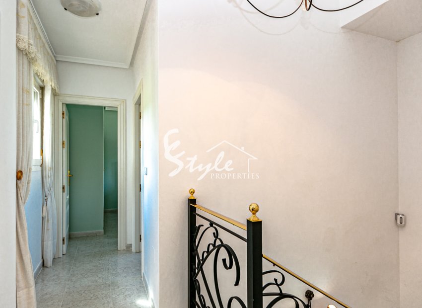 Resale - Villa - Campoamor